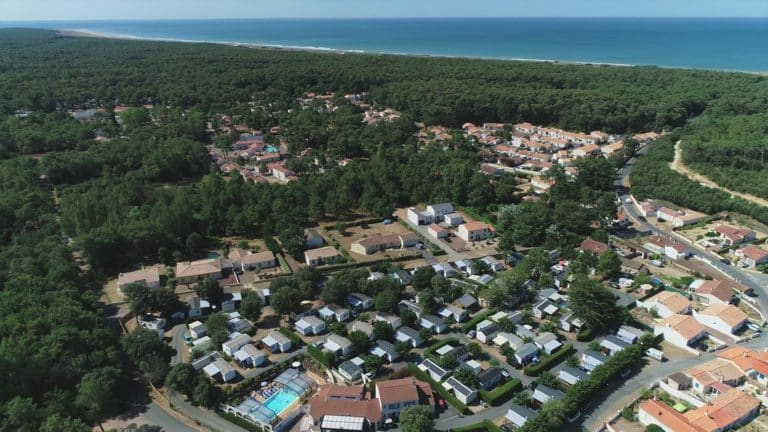Camping 3 étoiles en Vendée vue aérienne du camping La Frétille